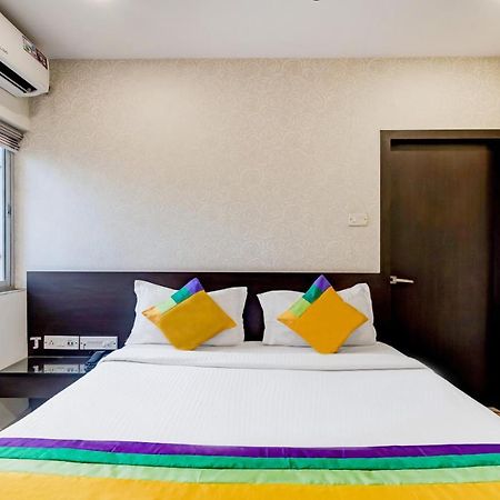Itsy Hotels Neeranand Plaza Kolkata Exterior photo