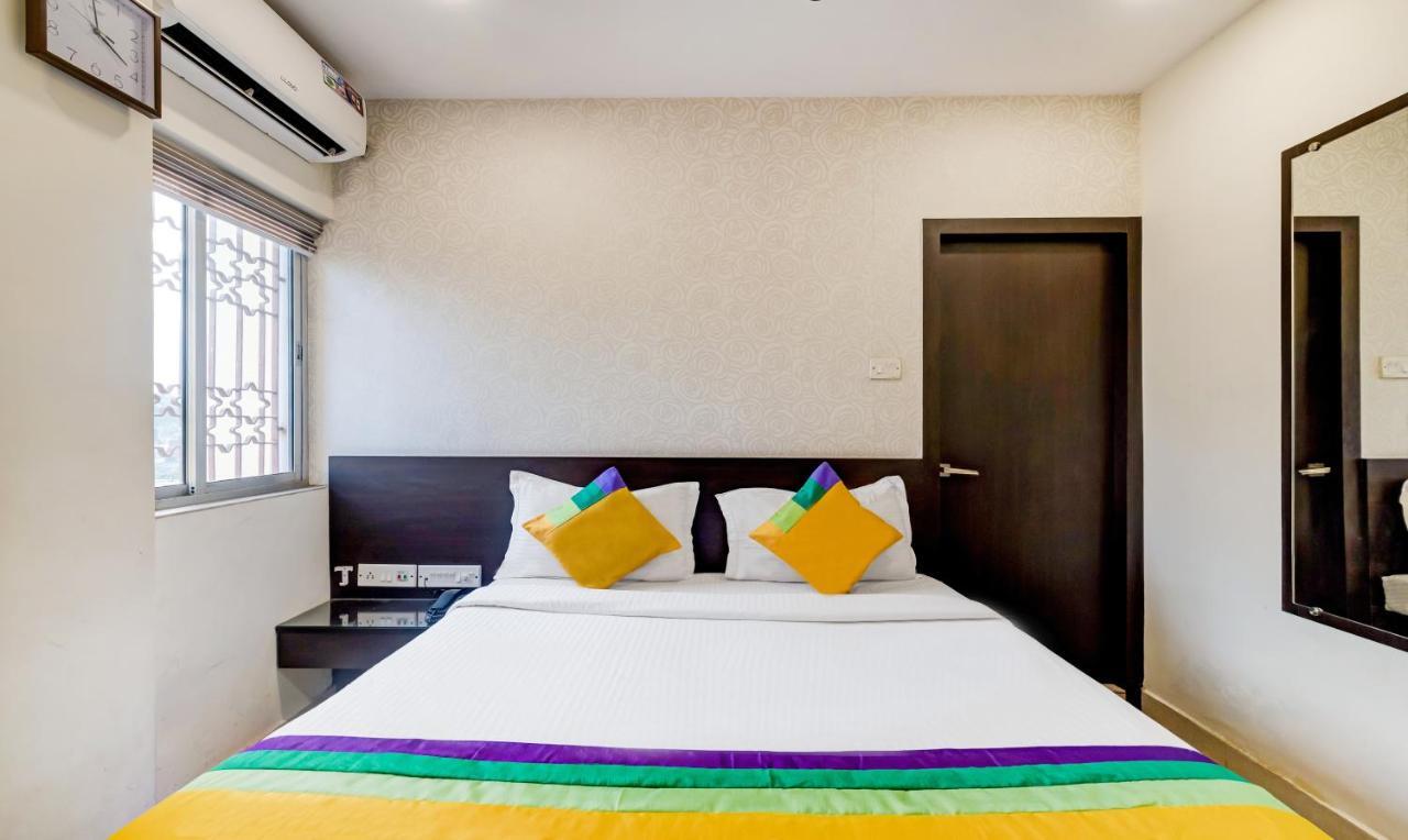 Itsy Hotels Neeranand Plaza Kolkata Exterior photo