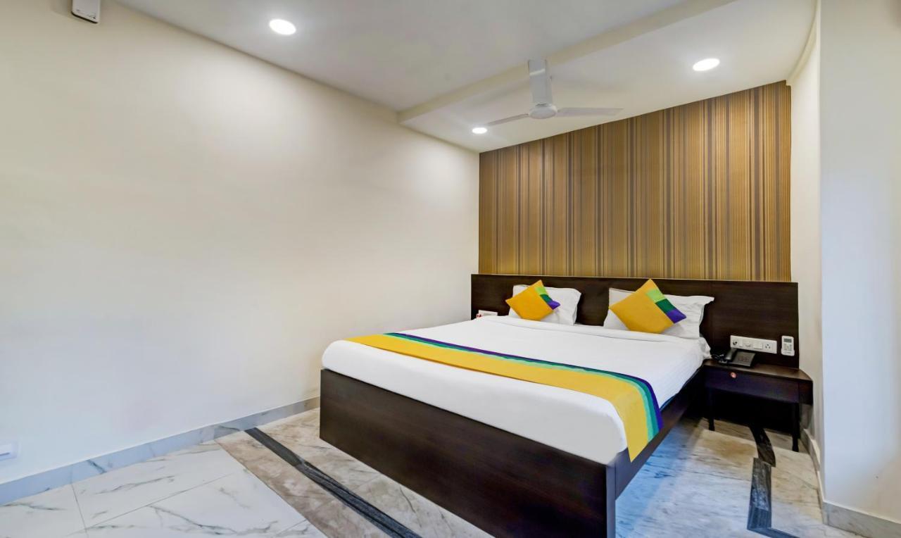 Itsy Hotels Neeranand Plaza Kolkata Exterior photo