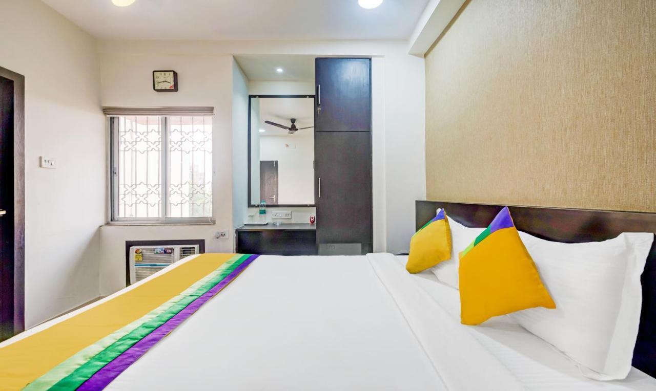 Itsy Hotels Neeranand Plaza Kolkata Exterior photo